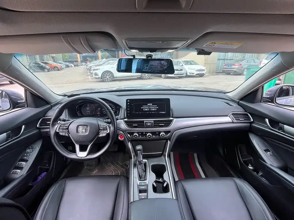 Honda Accord — фото 5