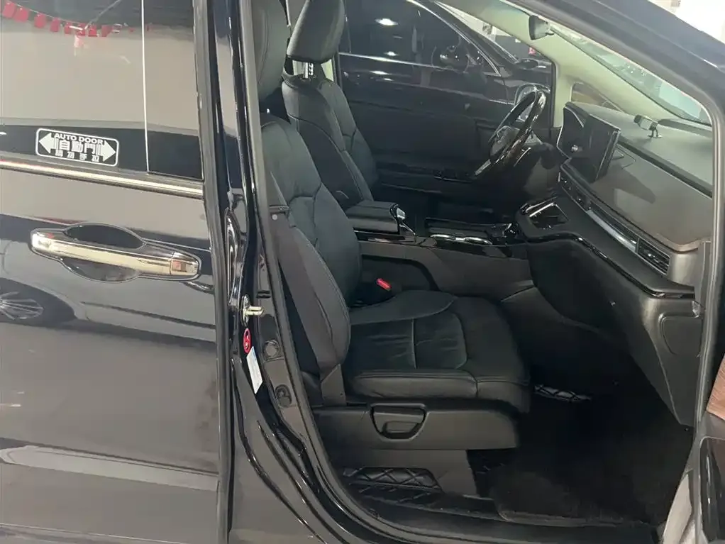 Honda Odyssey 2022 из CN, фото 4