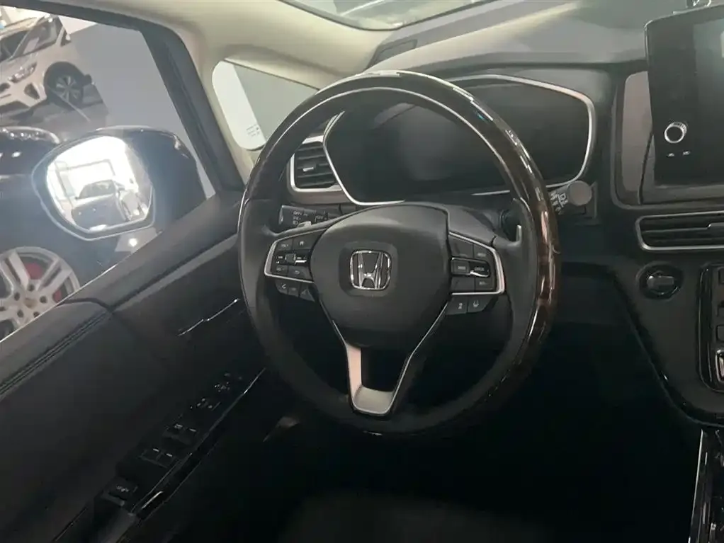 Honda Odyssey 2022 из CN, фото 5
