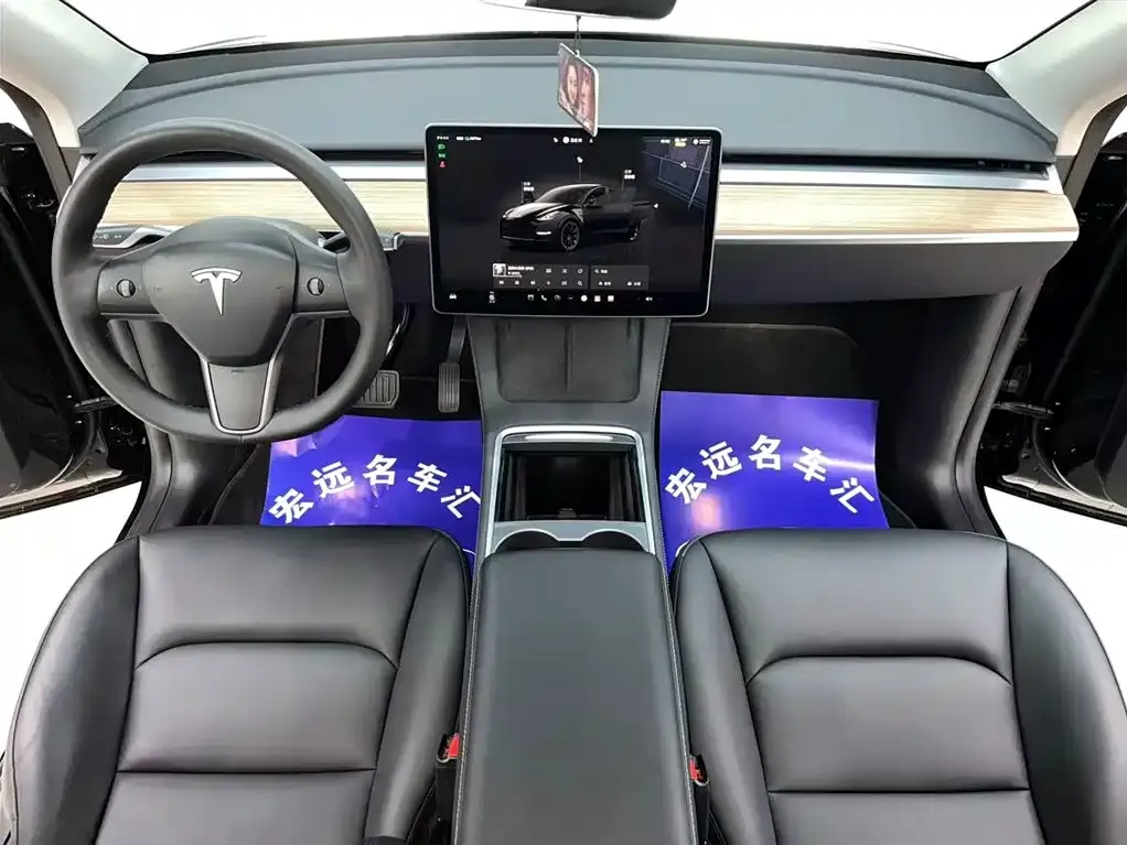 Tesla Model Y — фото 8