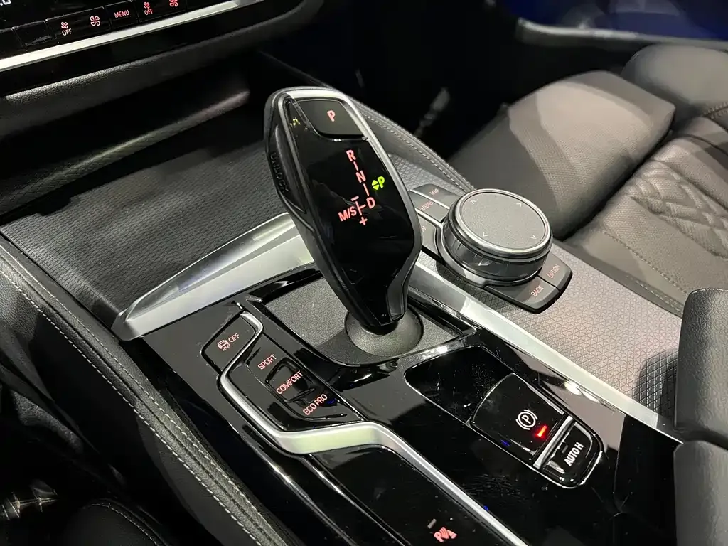 BMW 5 Series (Import) — фото 10