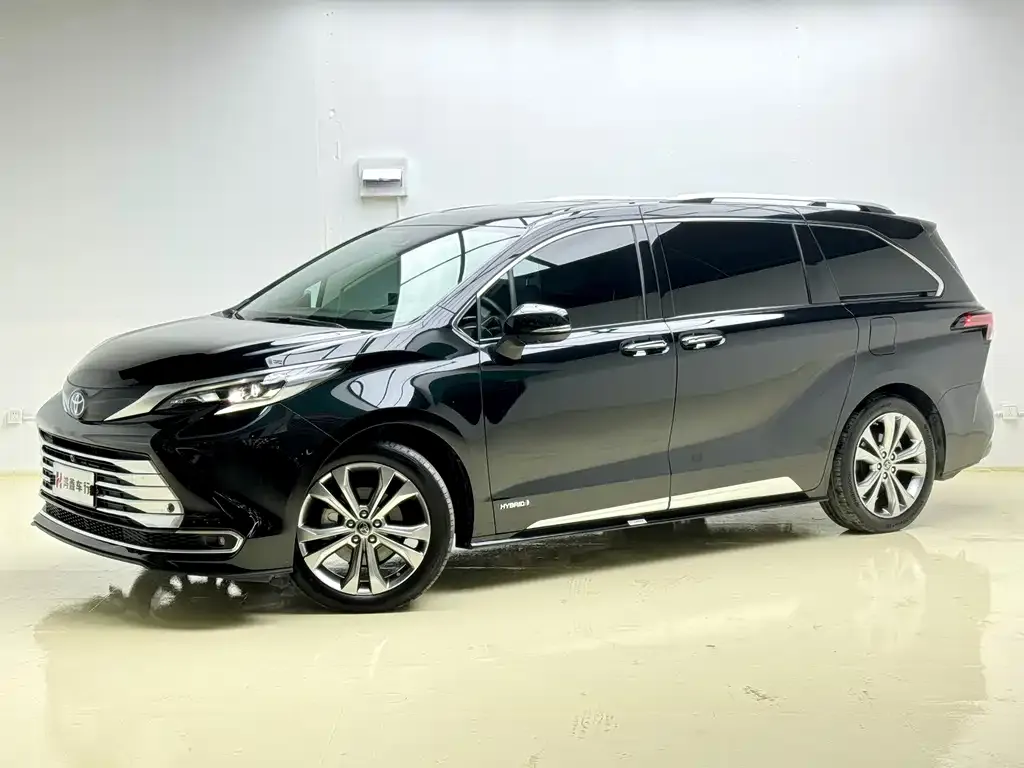 Toyota Sienna 2024 из CN, фото 1
