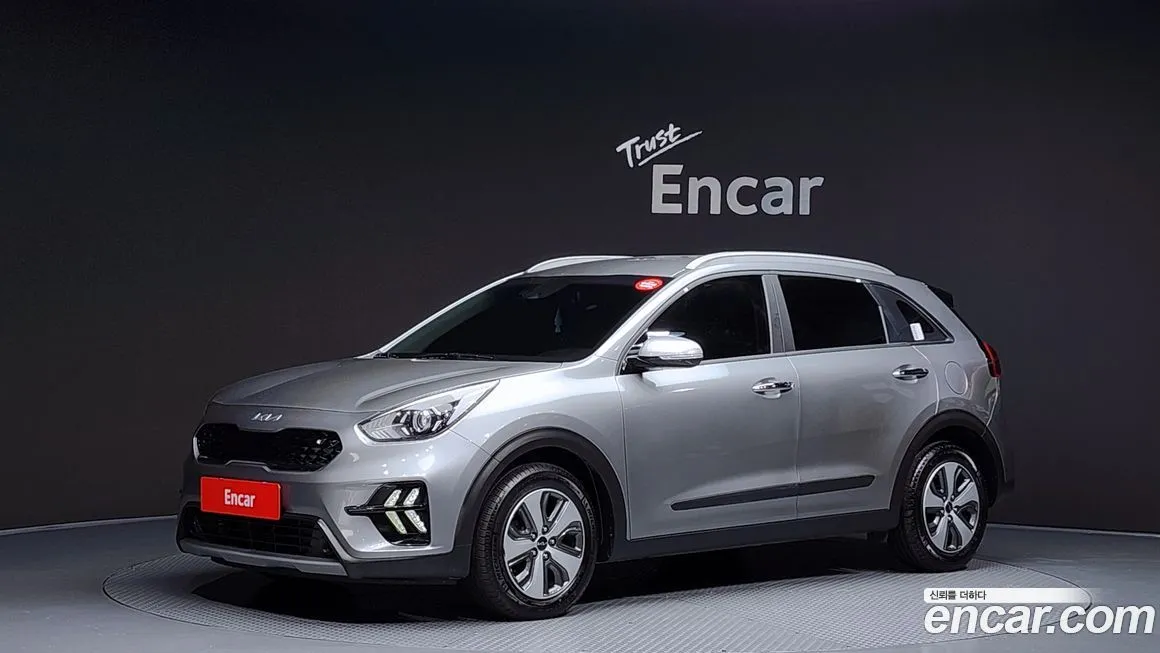 Kia Niro — фото 1