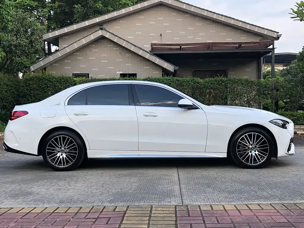 Mercedes-Benz C-Class 2024 из CN, фото 6