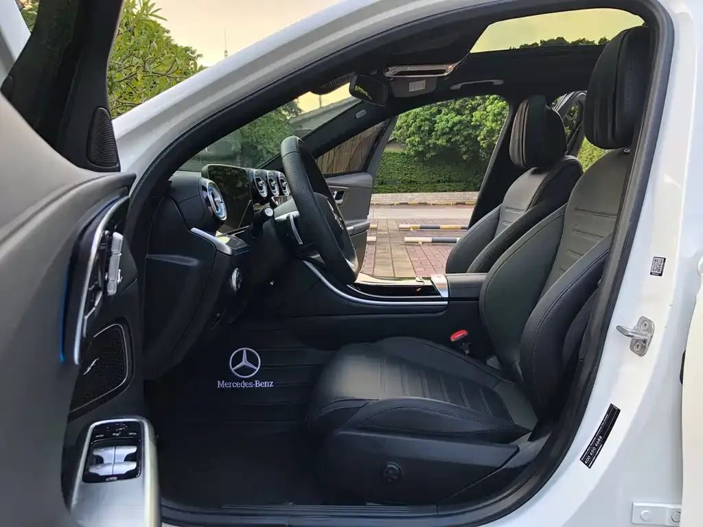Mercedes-Benz C-Class 2024 из CN, фото 9