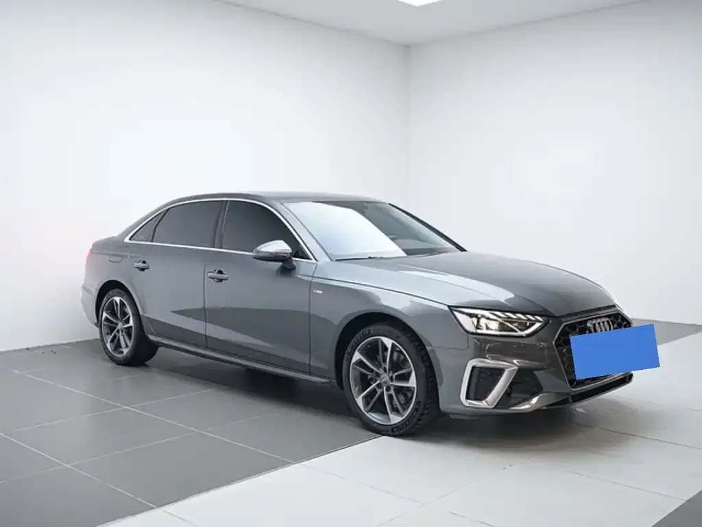 Audi A4L 2021 из CN, фото 5