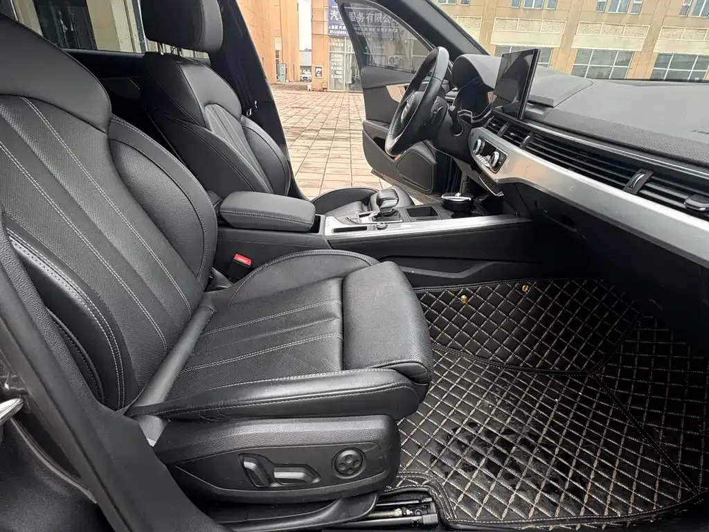Audi A4L 2022 из CN, фото 10