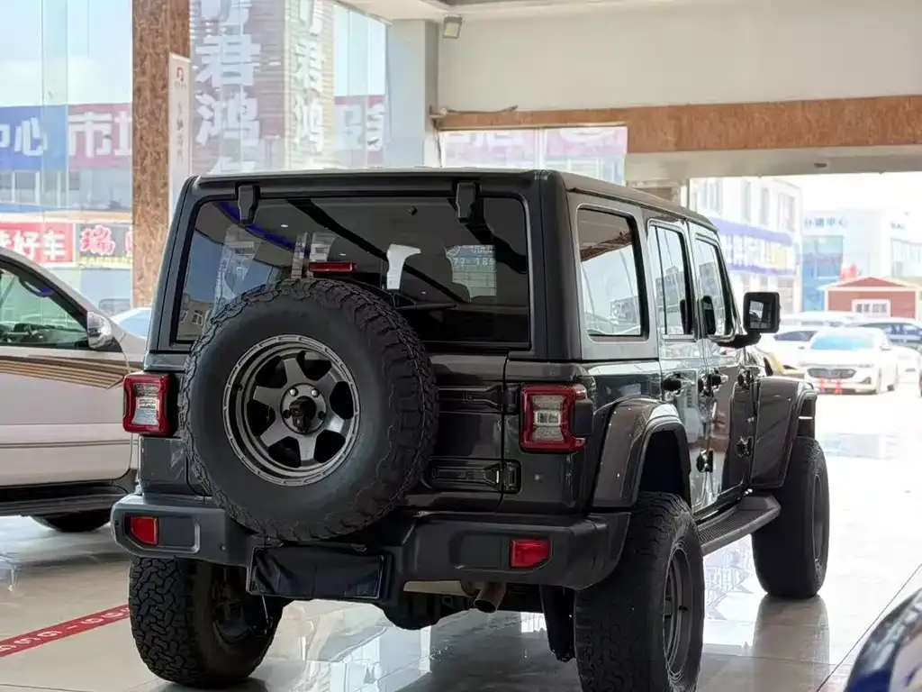 Jeep Wrangler 2021 из CN, фото 3
