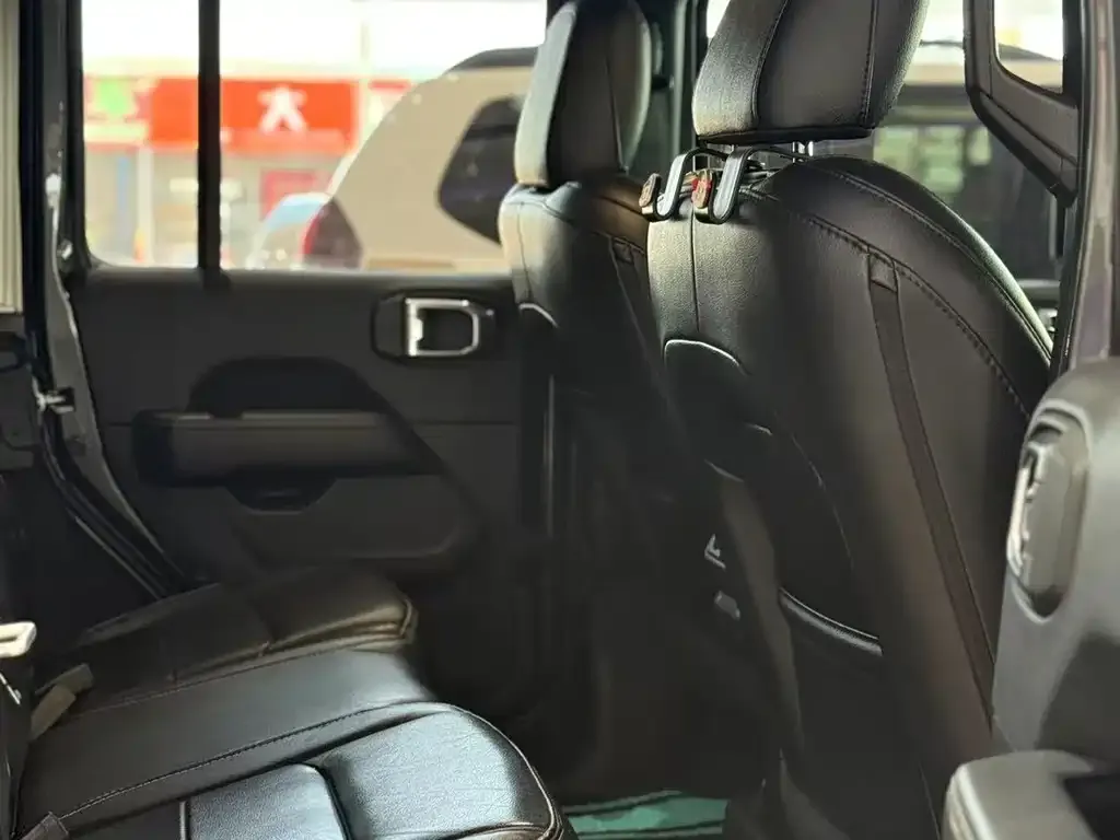 Jeep Wrangler 2021 из CN, фото 8