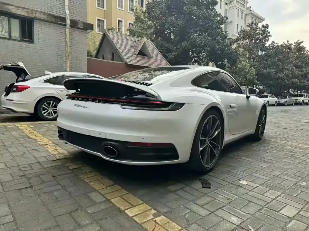 Porsche 911 2023 из CN, фото 2
