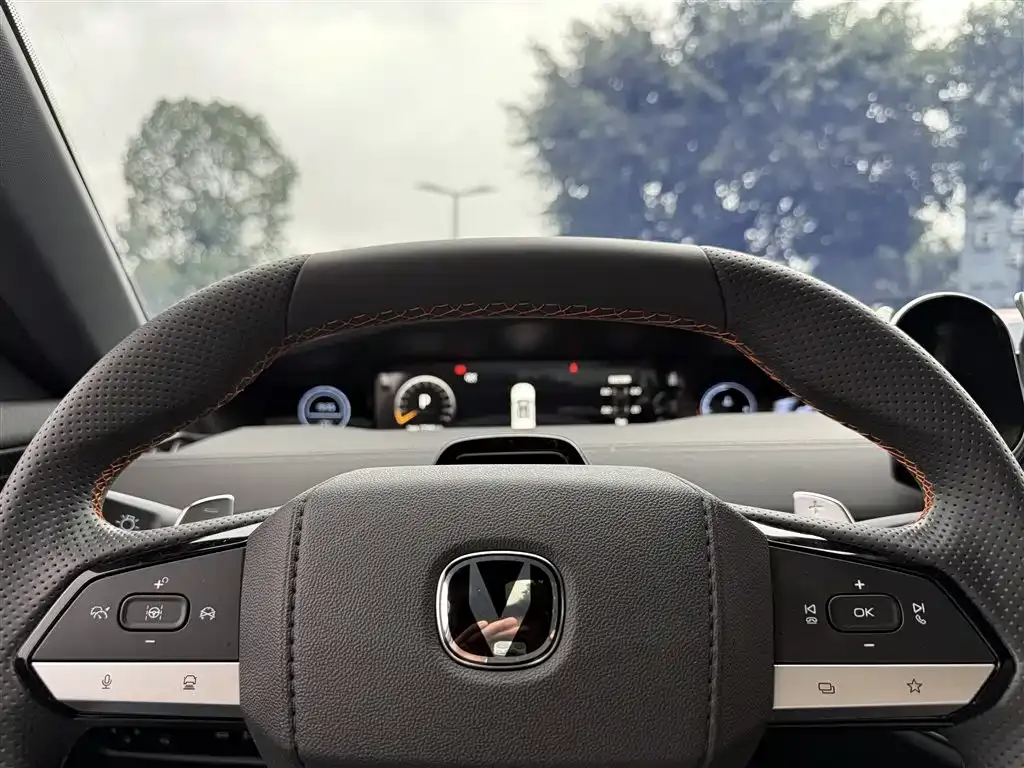 Changan UNI-V 2024 из CN, фото 6