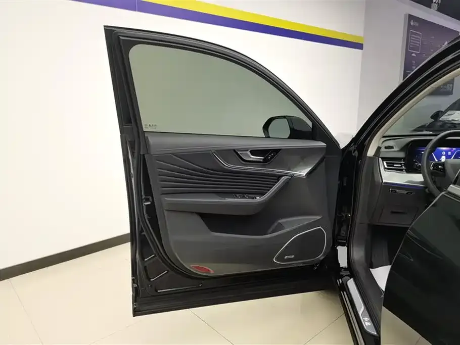 Hongqi HS5 2024 из CN, фото 7