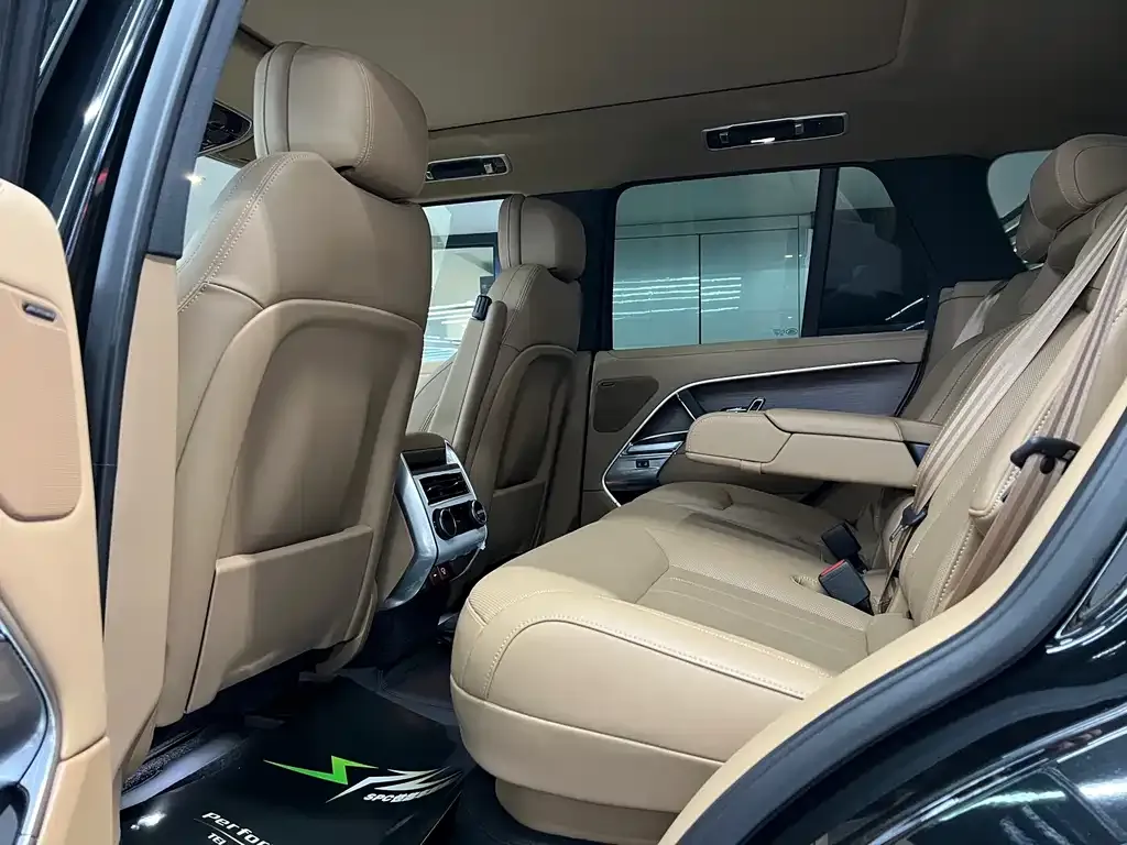 Land Rover Range Rover 2025 из CN, фото 9