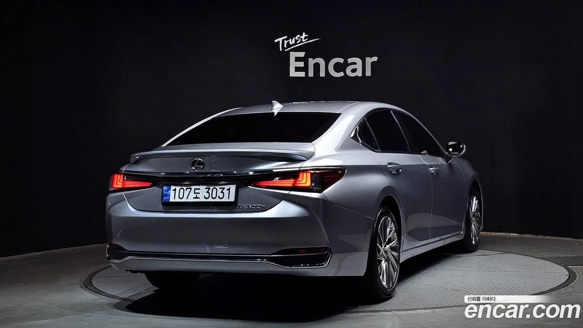 Lexus ES 2023 из KR, фото 2