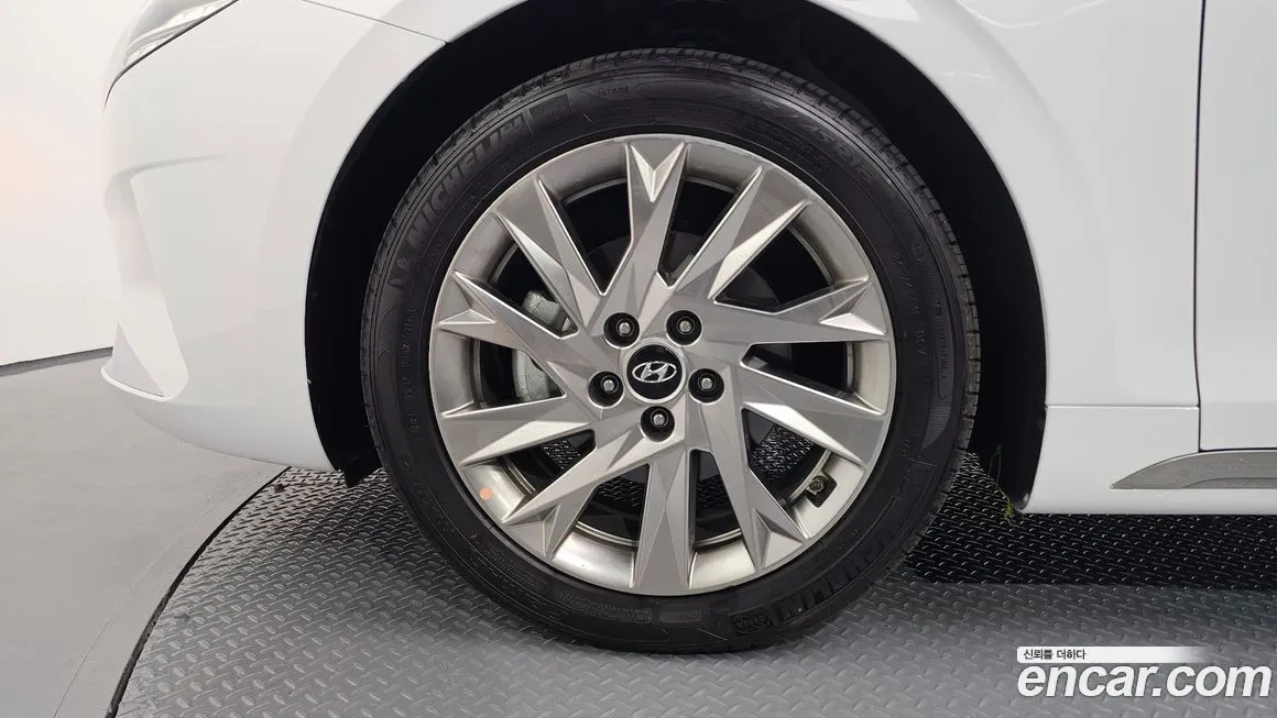 Hyundai Grandeur 2022 из KR, фото 5