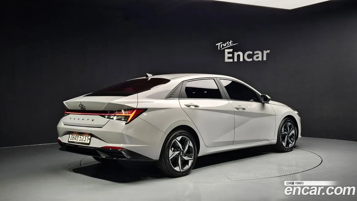 Hyundai AVANTE — фото 2