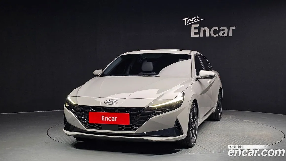 Hyundai AVANTE — фото 3