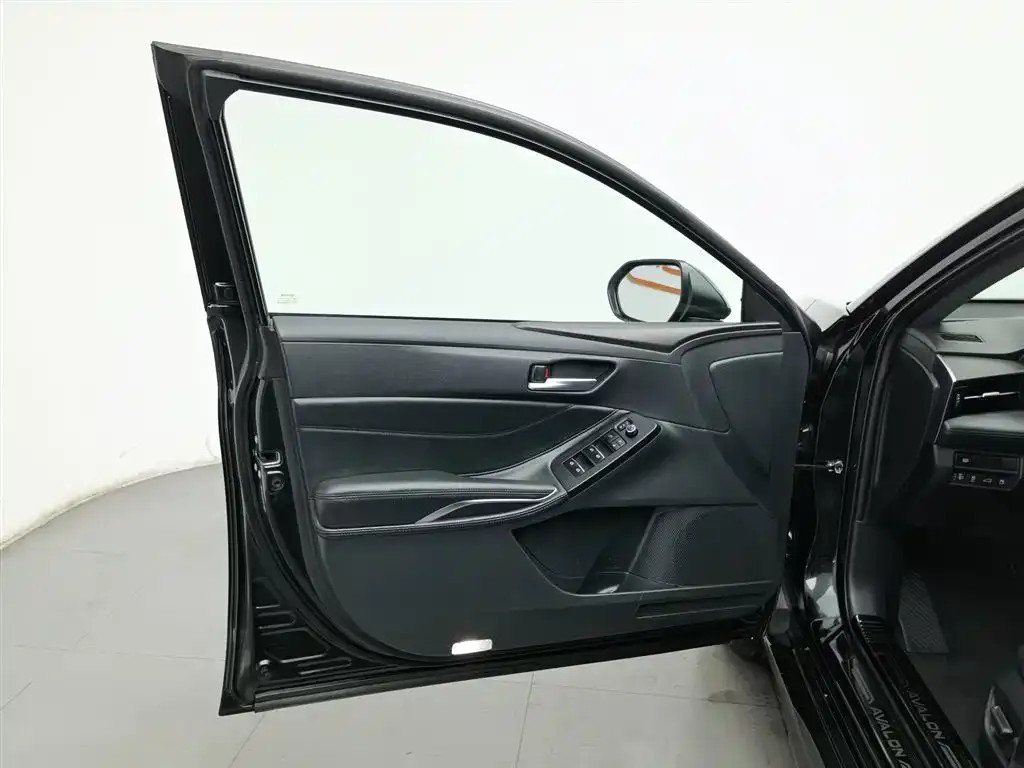 Toyota Avalon 2022 из CN, фото 8