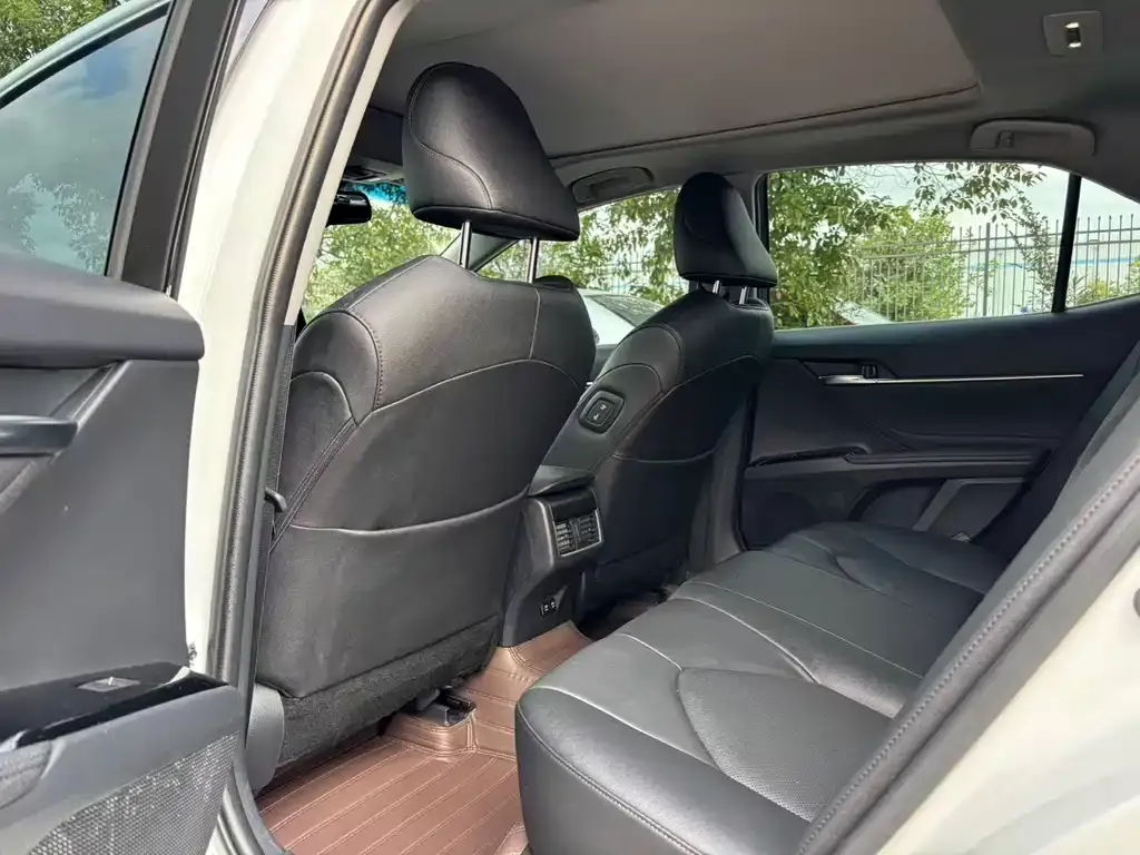 Toyota Camry 2021 из CN, фото 6