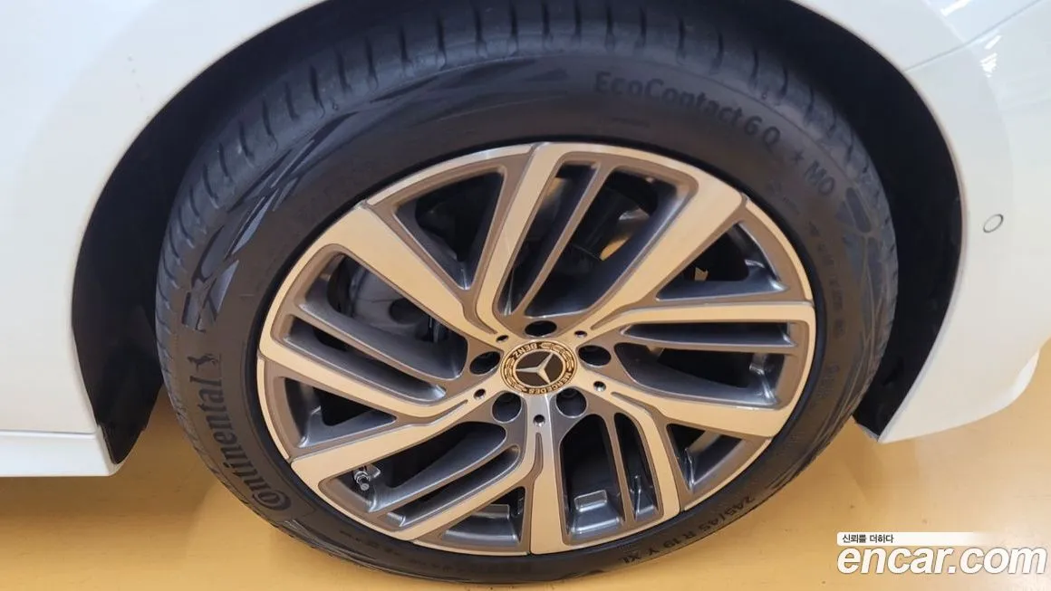 Mercedes-Benz E-Class 2024 из KR, фото 5