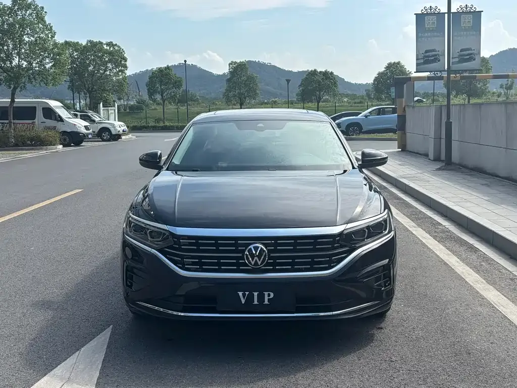 Volkswagen Passat 2022 из CN, фото 2