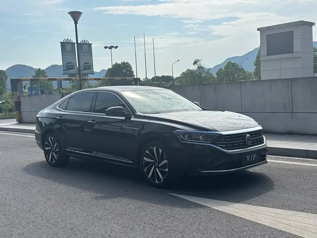 Volkswagen Passat 2022 из CN, фото 3