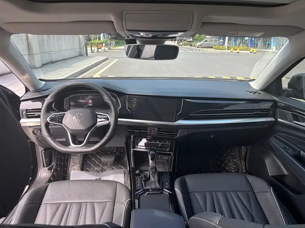 Volkswagen Passat 2022 из CN, фото 9