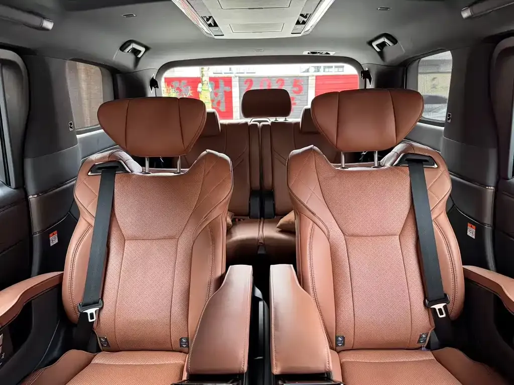 Toyota Alphard 2024 из CN, фото 10
