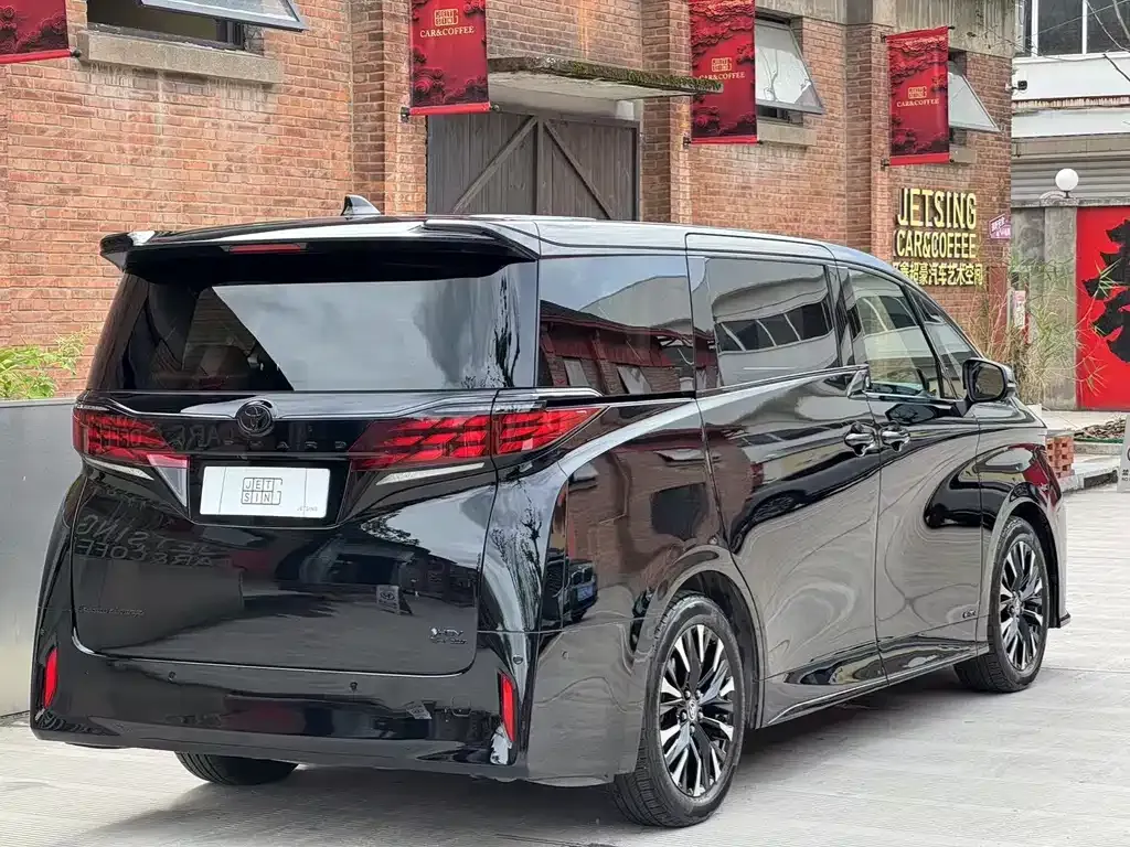 Toyota Alphard 2024 из CN, фото 4