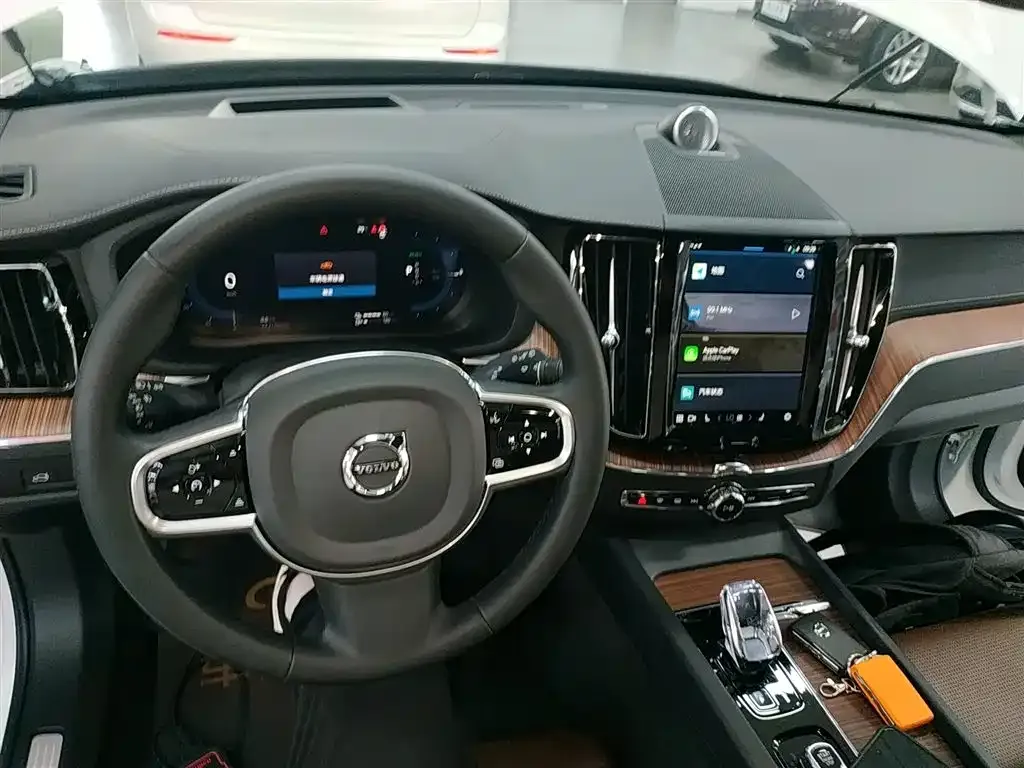 [object Object] XC60 PHEV 2024 из CN, фото 10