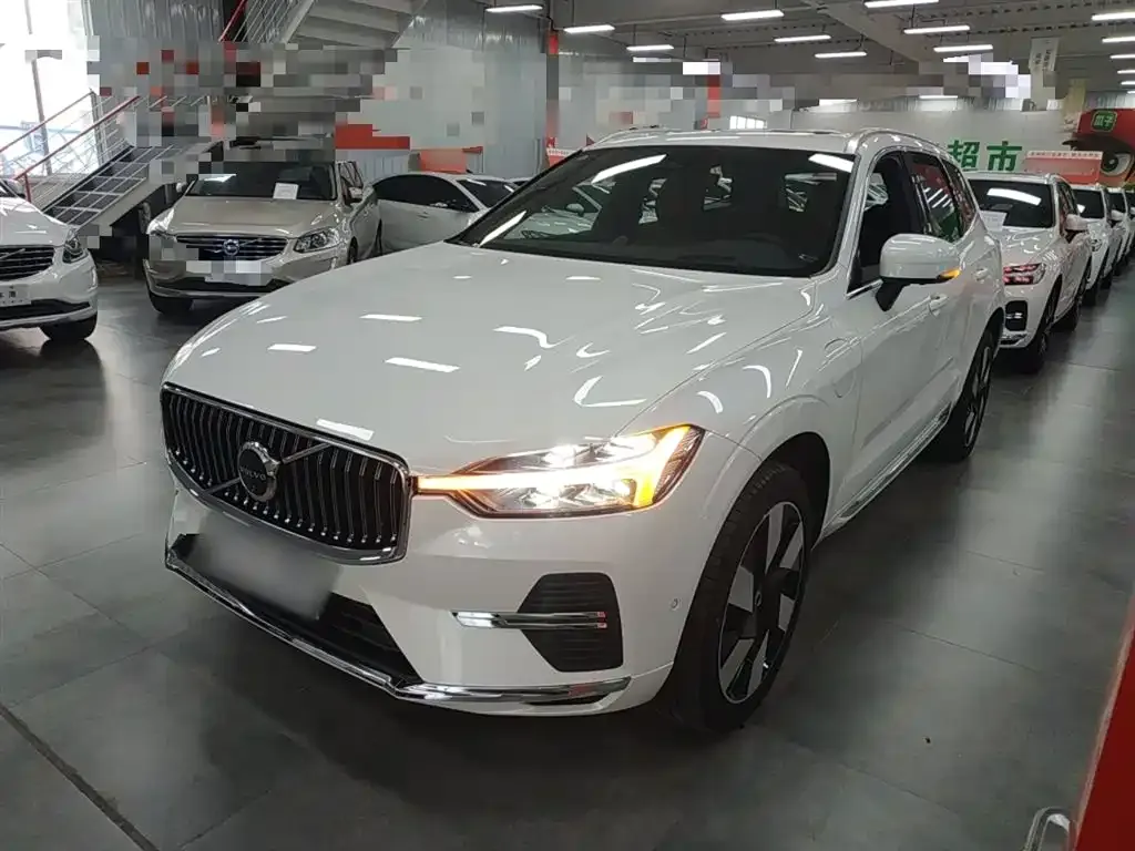 [object Object] XC60 PHEV 2024 из CN, фото 2