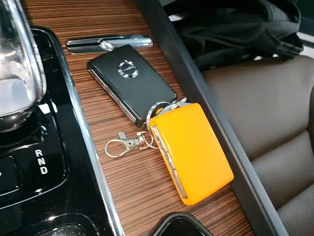 [object Object] XC60 PHEV 2024 из CN, фото 9