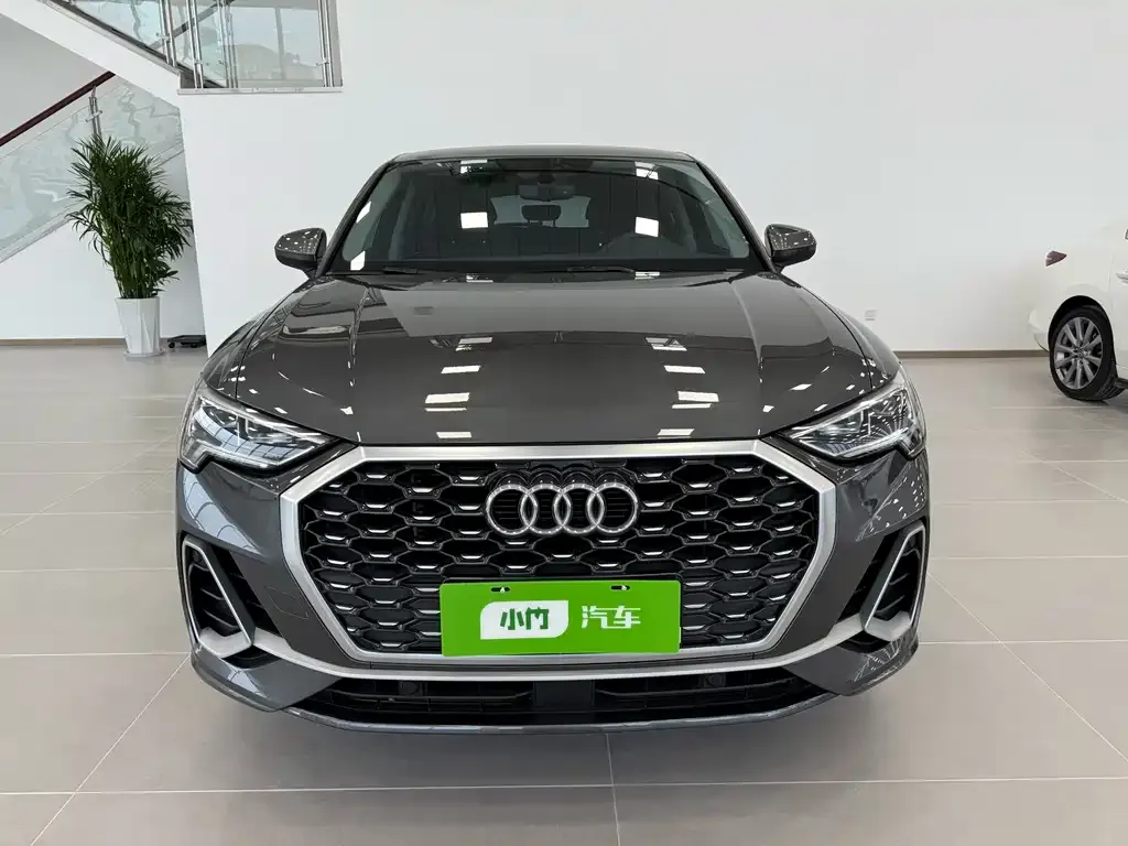 Audi Q3 Sportback 2021 из CN, фото 2