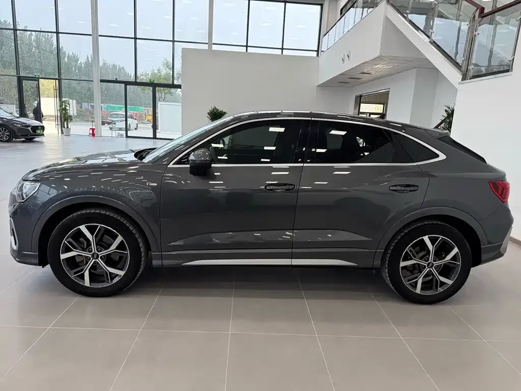 Audi Q3 Sportback 2021 из CN, фото 5