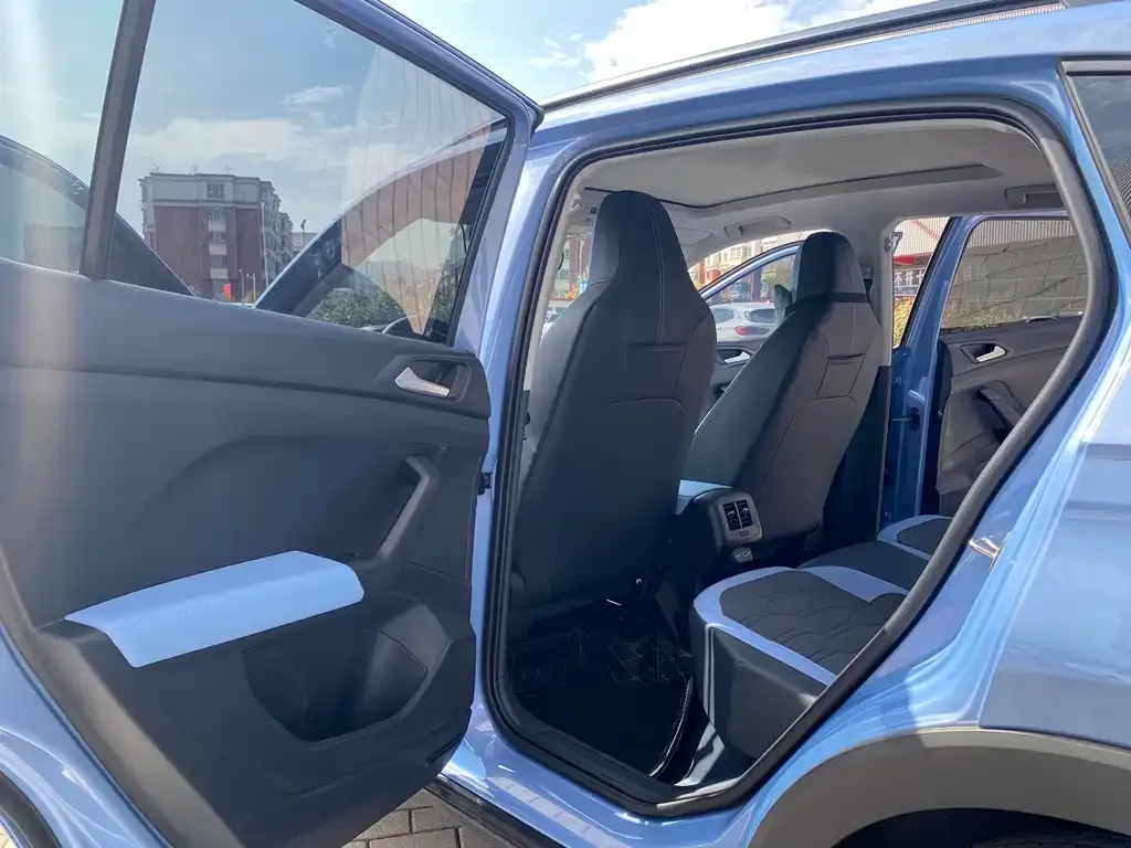 Volkswagen Tharu 2025 из CN, фото 5