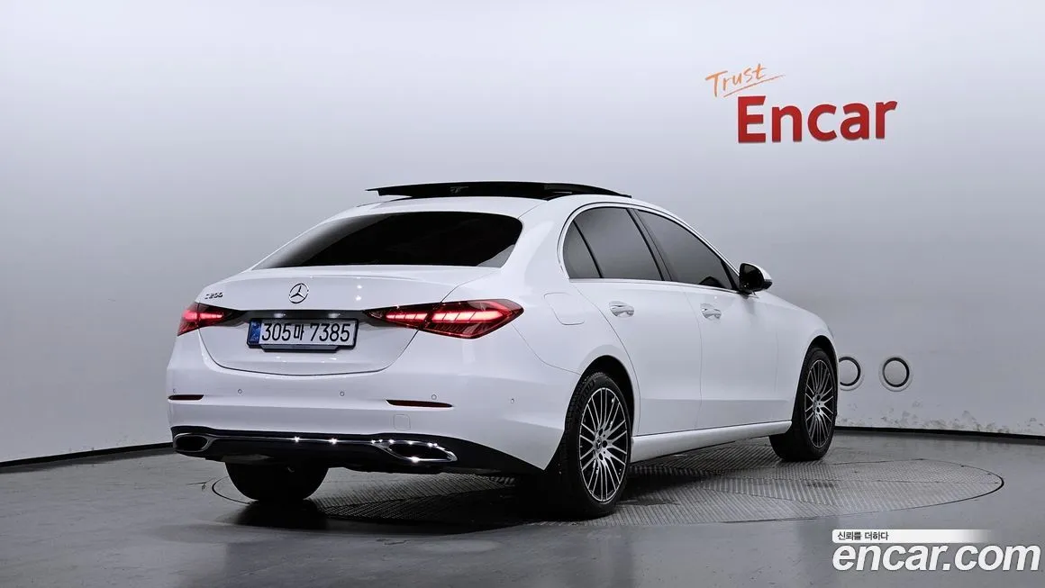 Mercedes-Benz C-Class 2025 из KR, фото 2