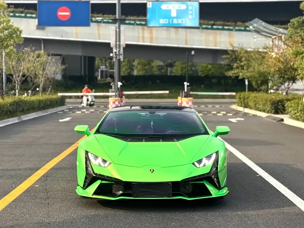 Lamborghini Huracan 2021 из CN, фото 1
