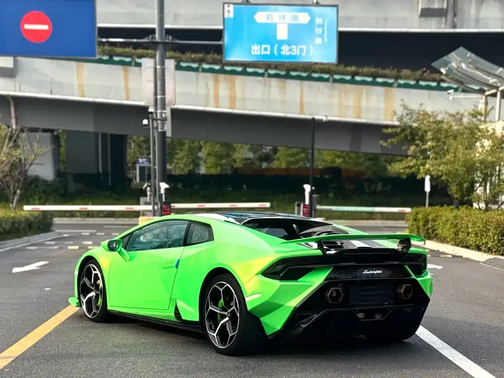 Lamborghini Huracan 2021 из CN, фото 9