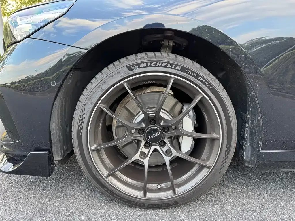 BMW 5 Series 2025 из CN, фото 3