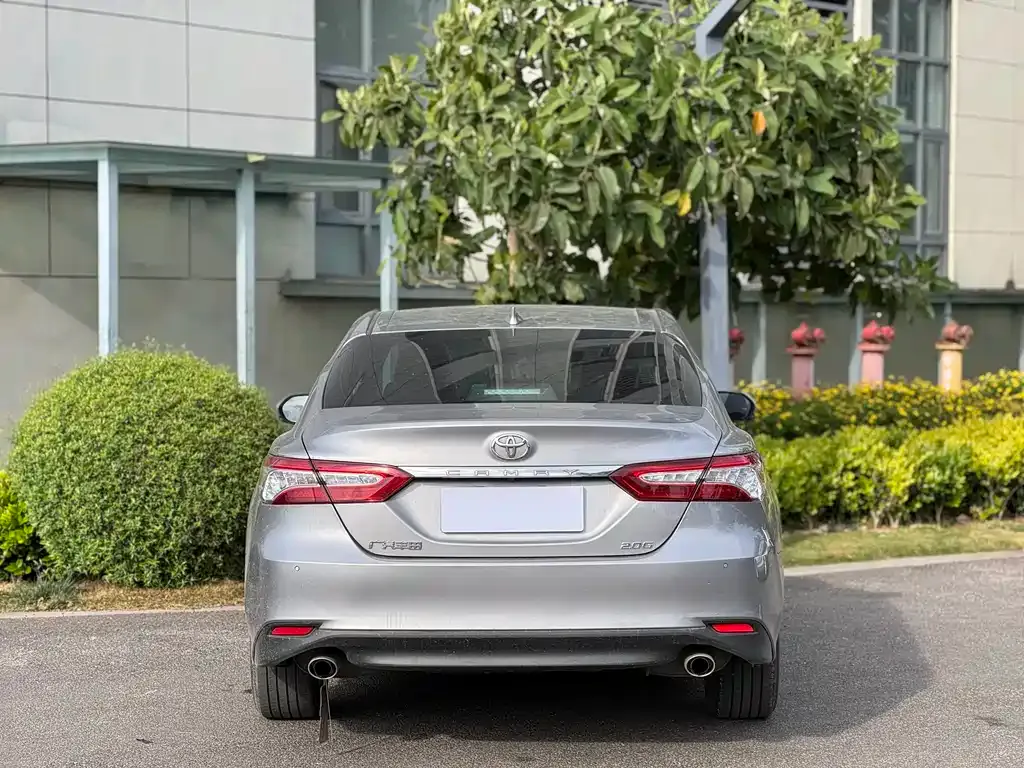 Toyota Camry 2023 из CN, фото 3