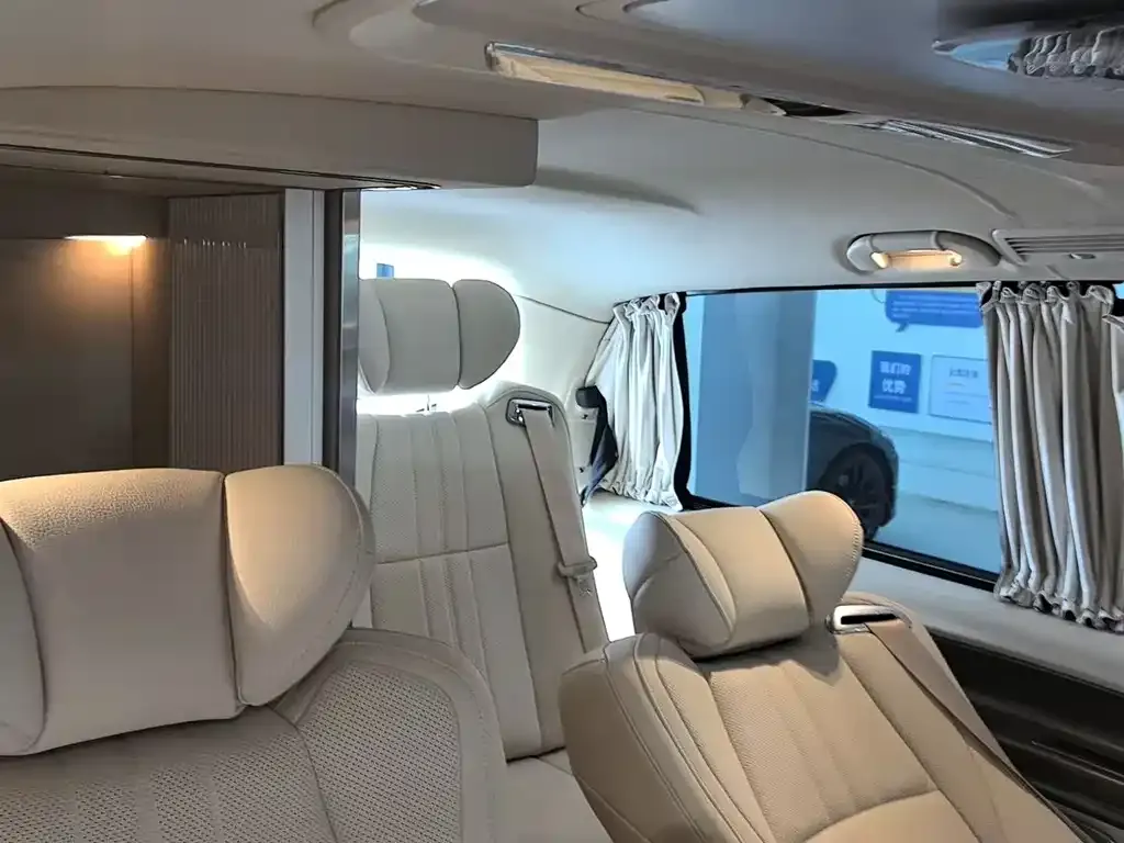 Mercedes-Benz Vito 2025 из CN, фото 7