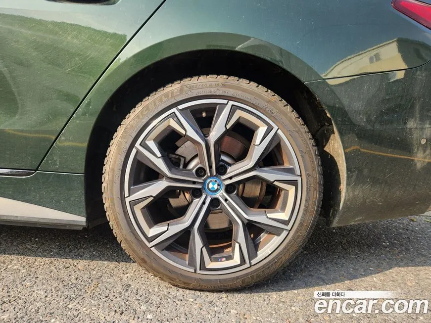 BMW i4 2022 из KR, фото 5
