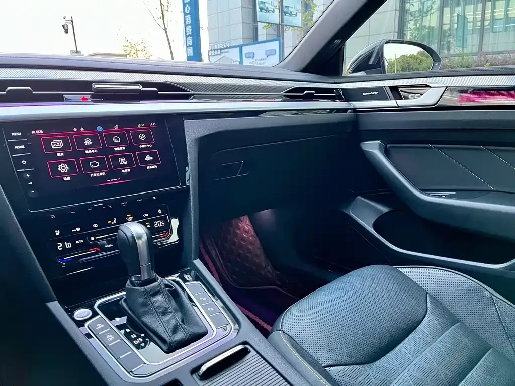 Volkswagen CC 2023 из CN, фото 7