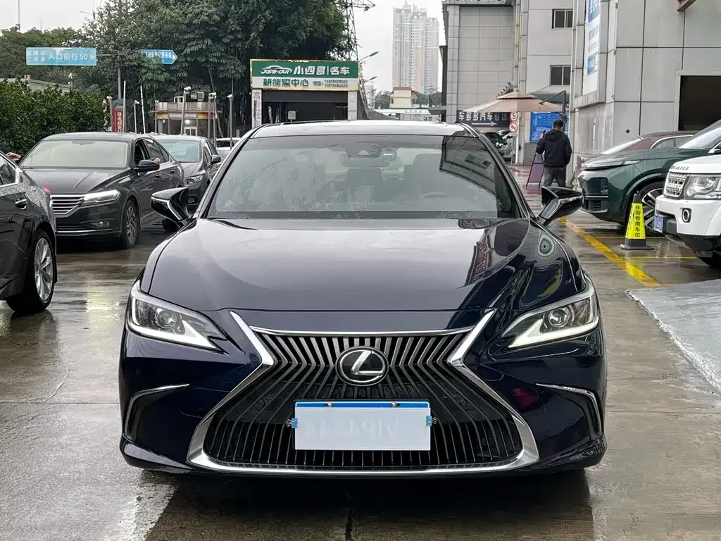 Lexus ES 2021 из CN, фото 2
