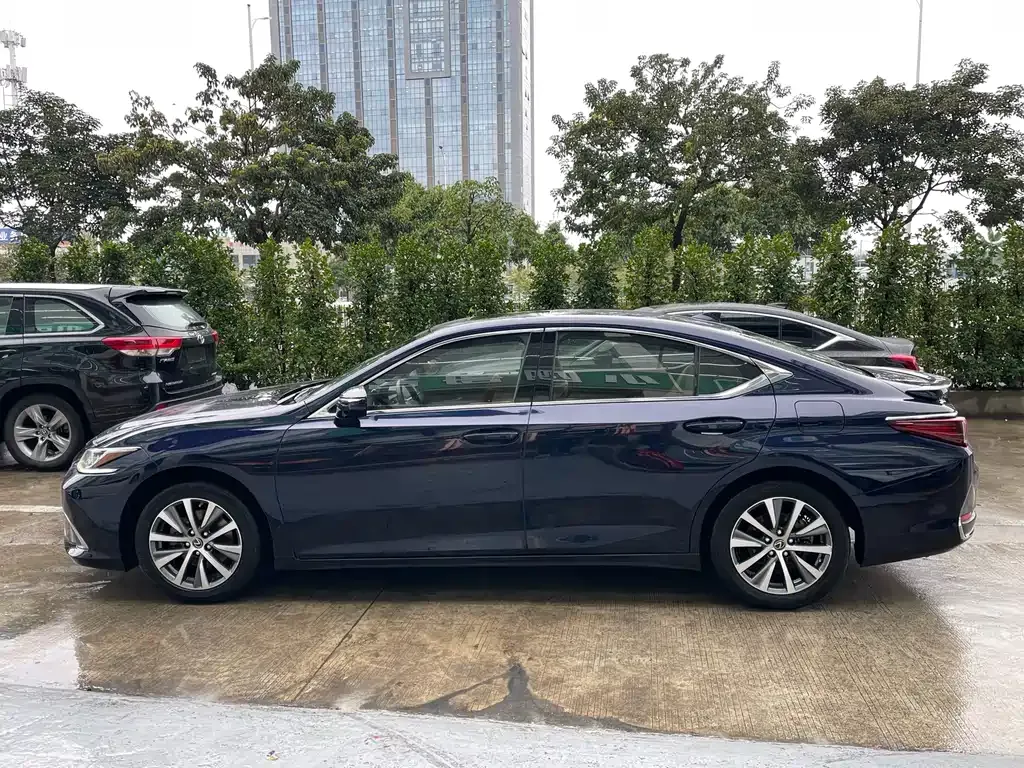 Lexus ES 2021 из CN, фото 3