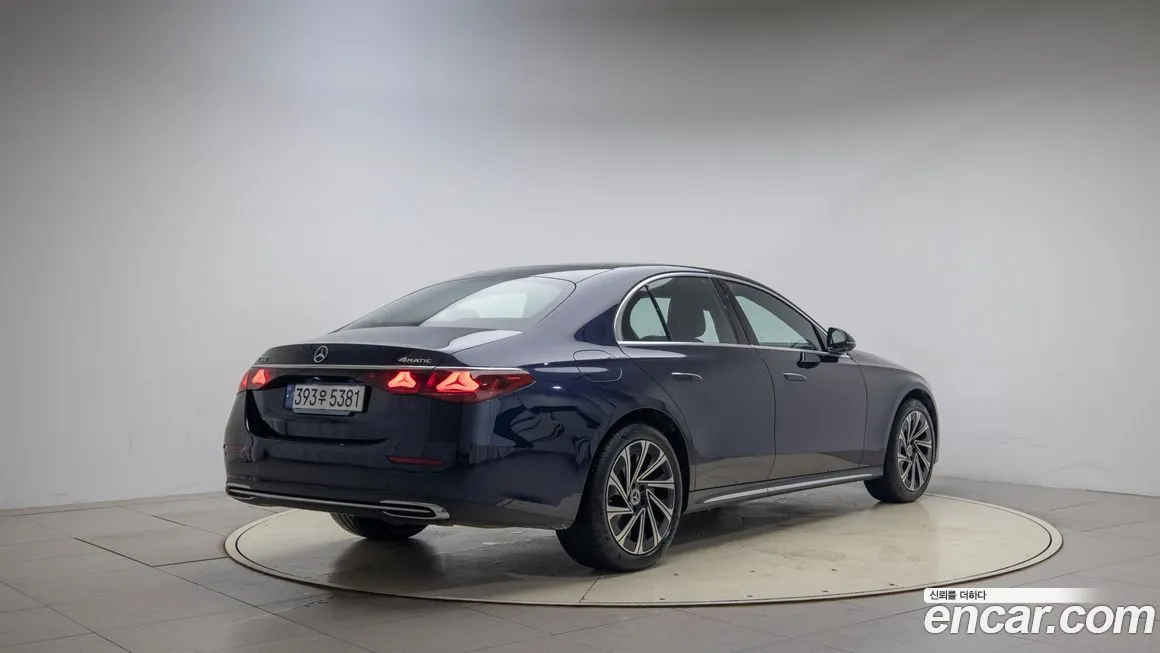 Mercedes-Benz E-Class 2024 из KR, фото 2
