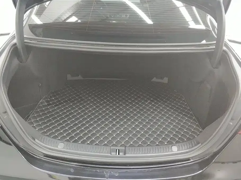 Mercedes-Benz E-Class 2023 из CN, фото 4