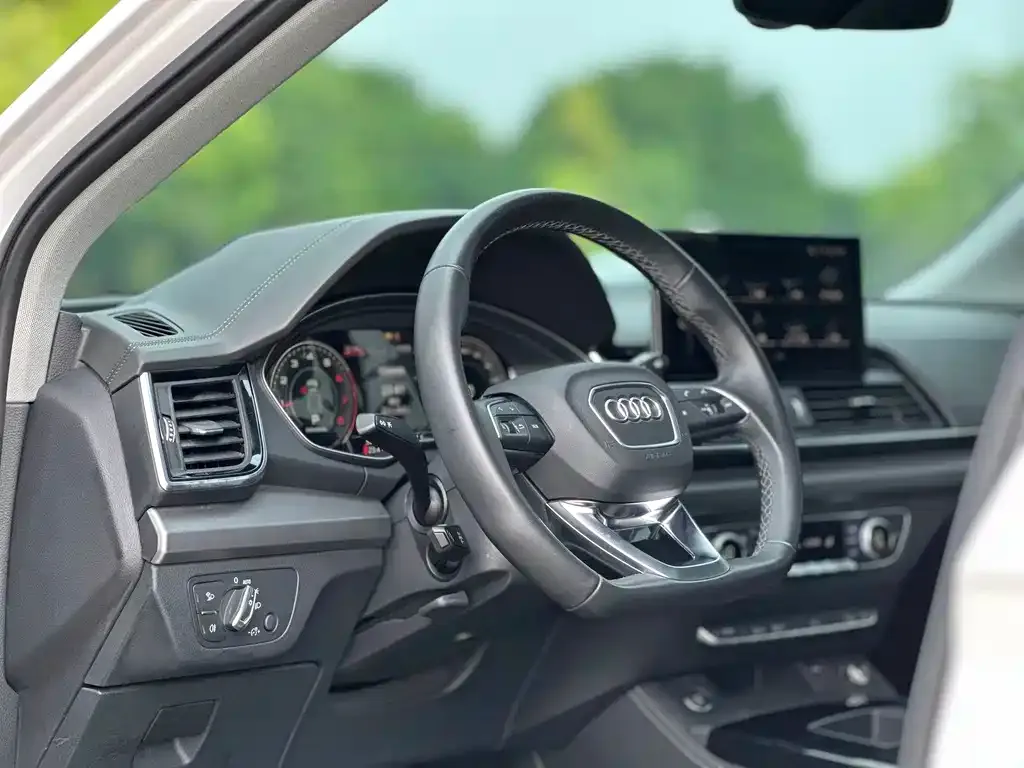 Audi Q5L 2023 из CN, фото 4