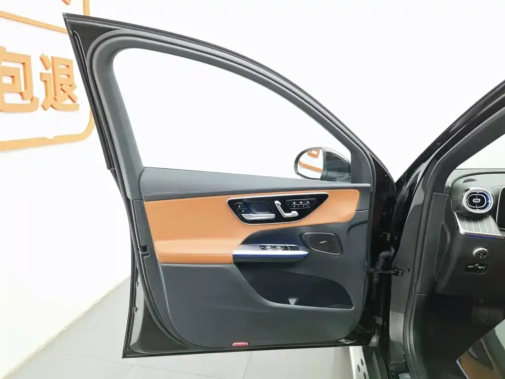 Mercedes-Benz GLC 2024 из CN, фото 8