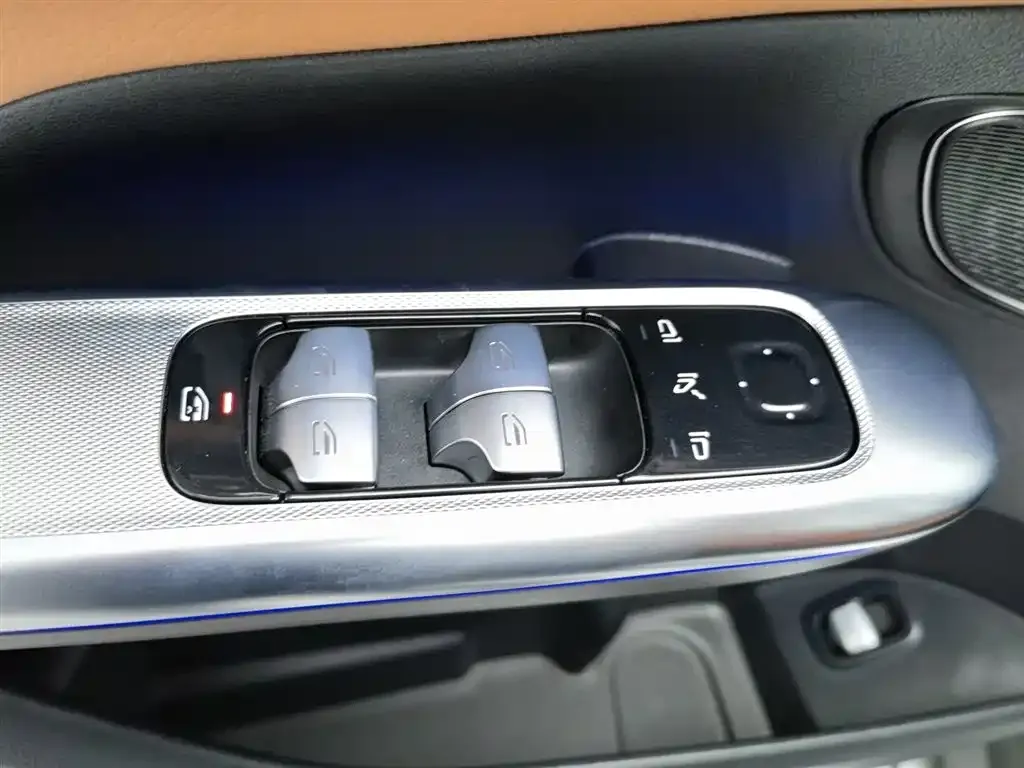 Mercedes-Benz GLC 2024 из CN, фото 9